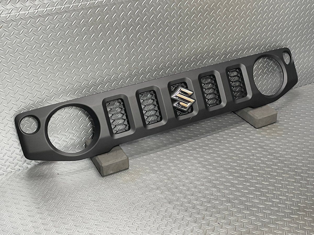 ♦︎①新車外し jb23w ジムニー 純正グリル ♦︎①新車外し jb23w ジムニー 純正グリル - メルカリ