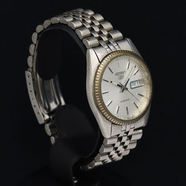 セイコー 7S26-3110 セイコー5 AT/自動巻 デイデイト シルバー文字盤