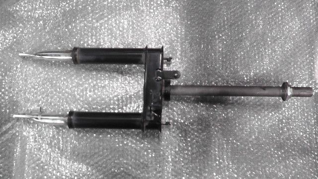 トゥデイ FI AF67-1222xxx の フロントフォーク 1757381296