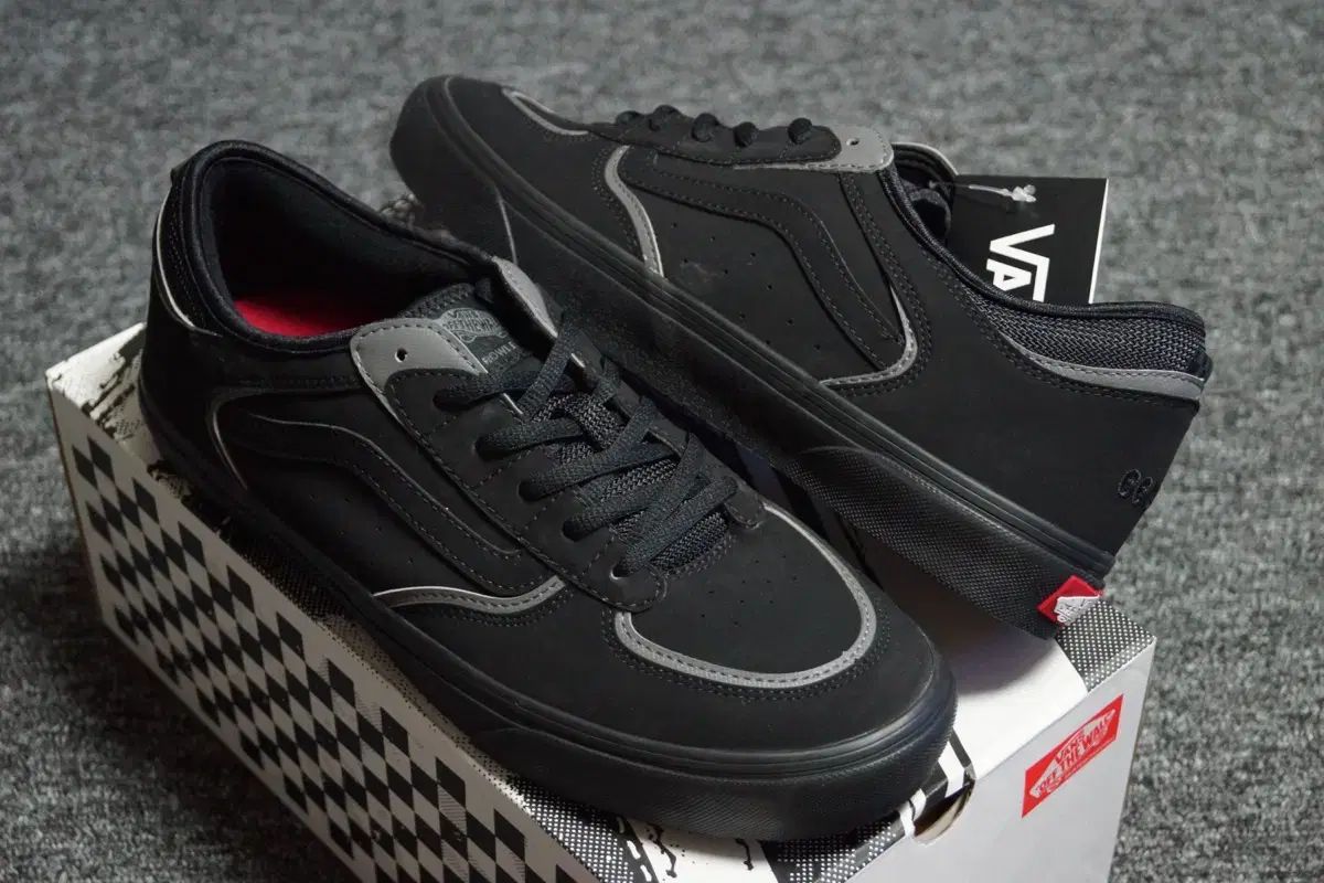 290 VANS バンズ スケート ローリー 黒
