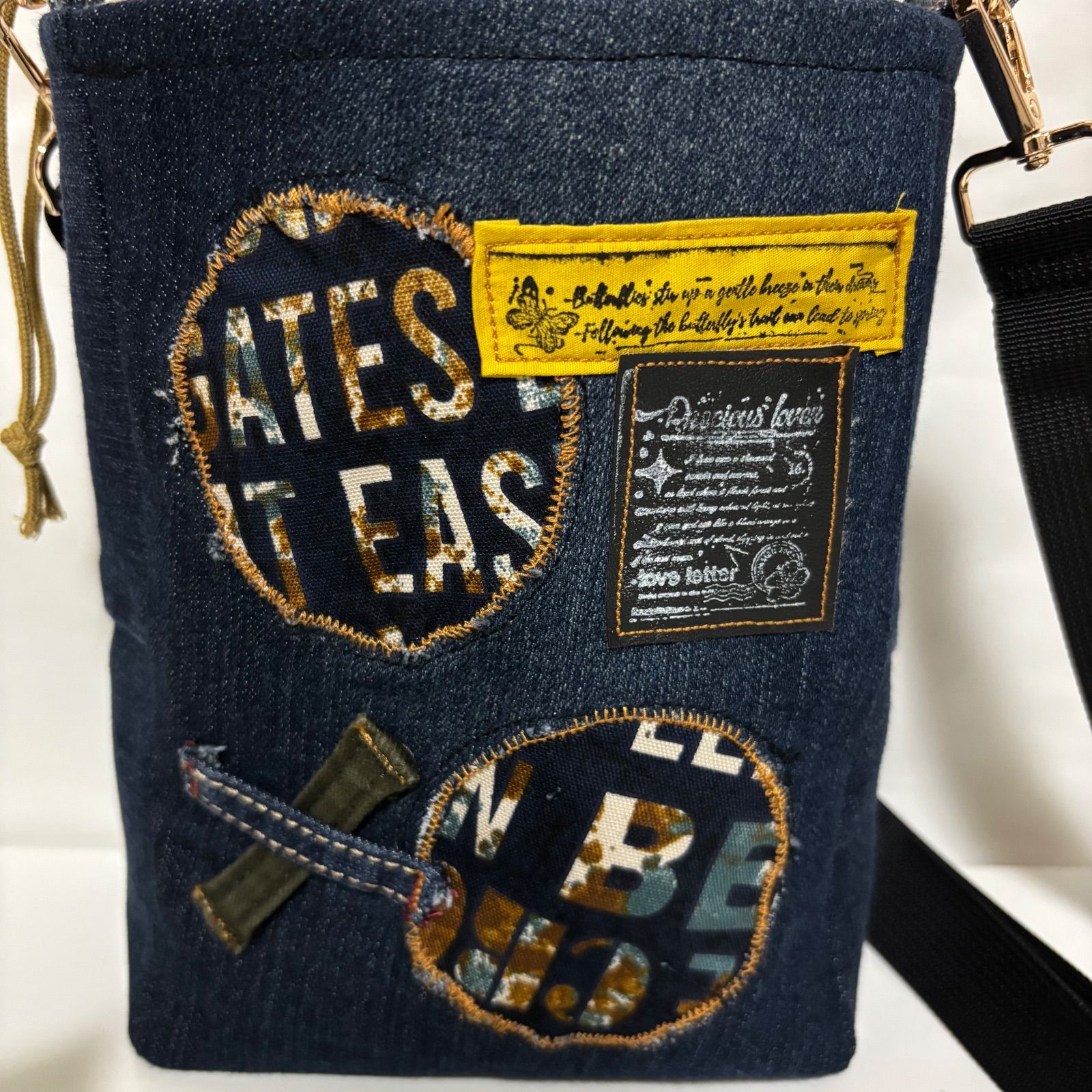 ハンドメイド＊長財布＊ショルダーバッグ＊デニムリメイク デニムのお財布ショルダー♡ こちらも本日からの販売会にて