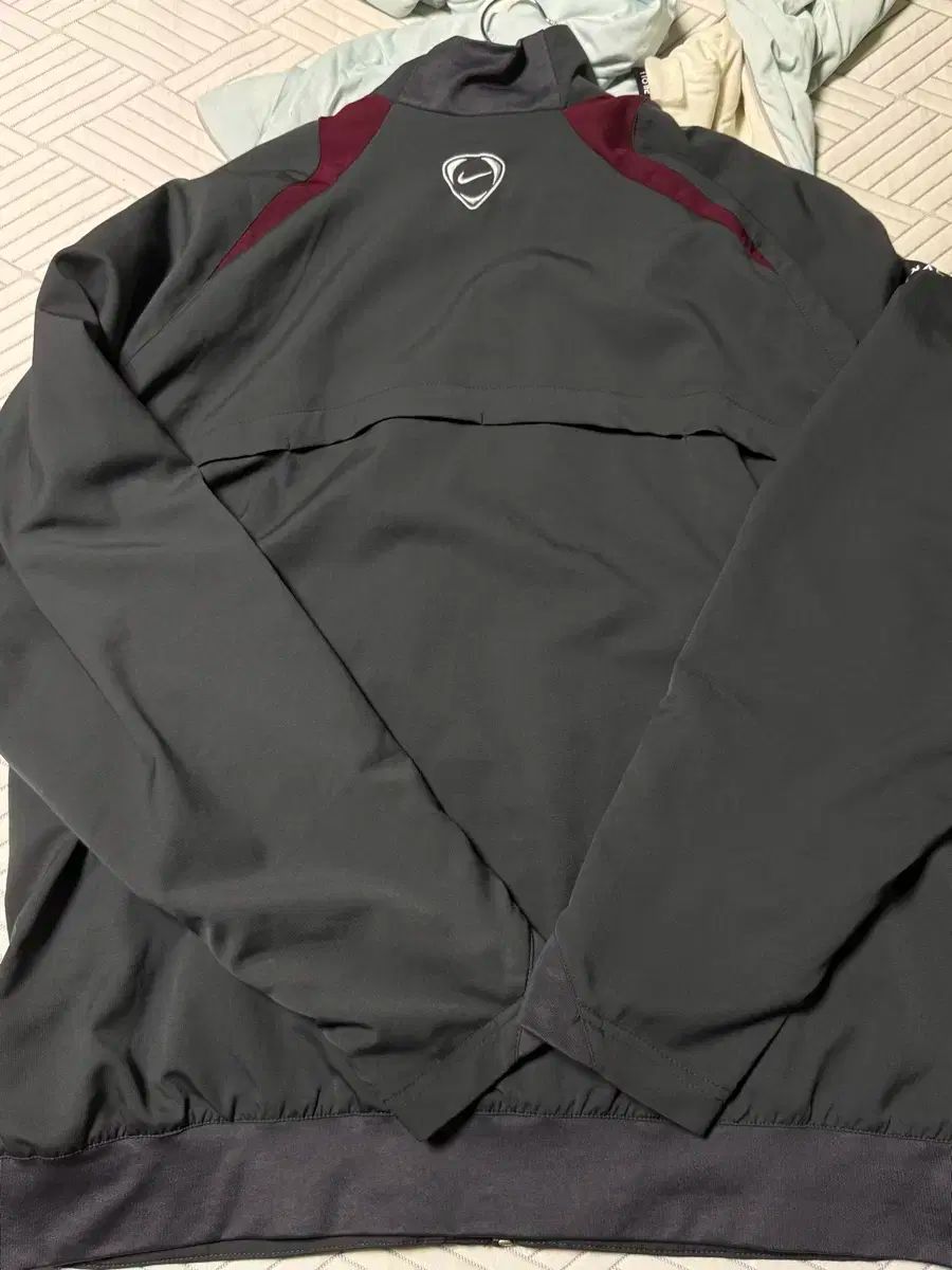 限定SALE開催中☆！ 海外 XL NIKE ナイキ アーセナルFC o2 ハイバリー ウィンドブレーカー 激安挑戦中！