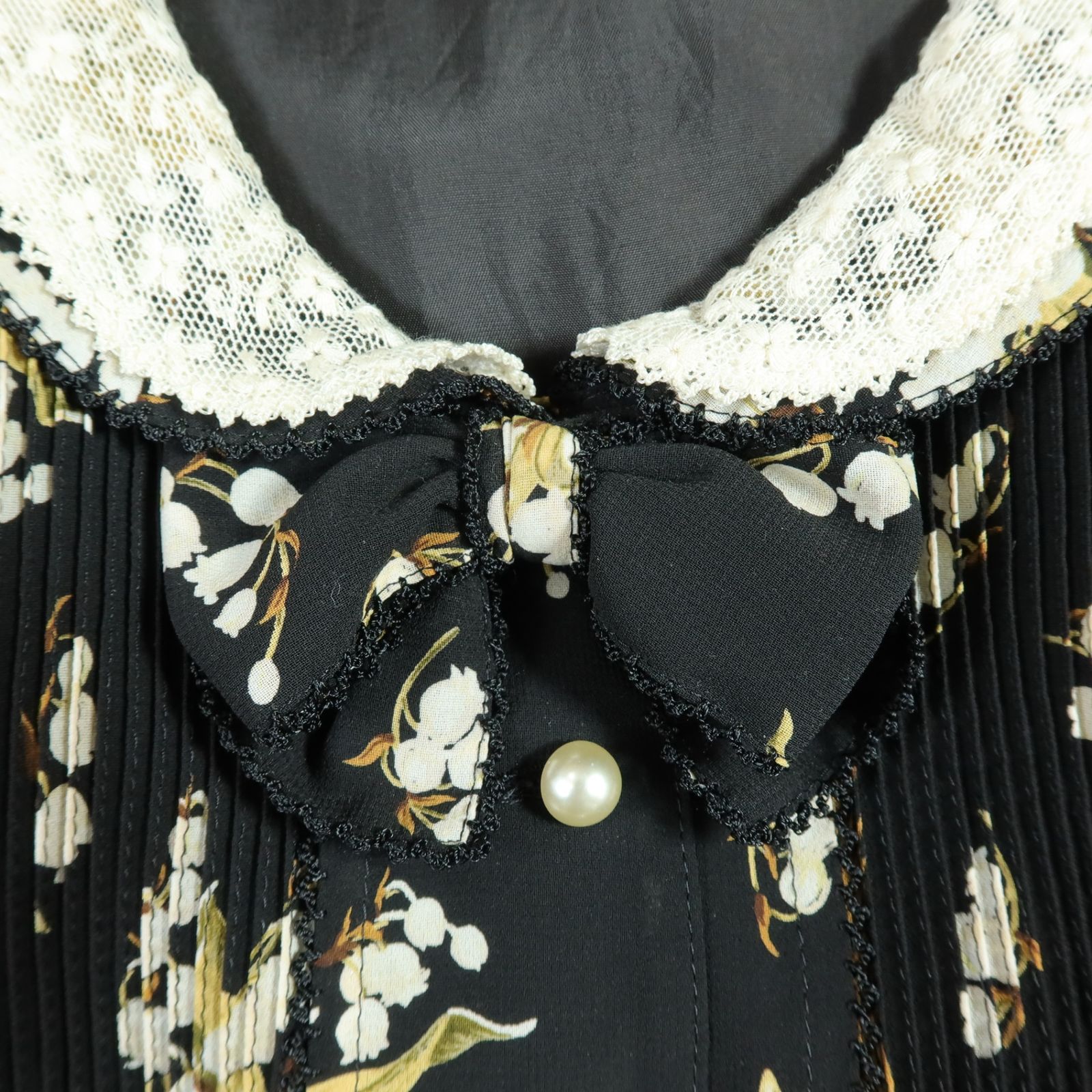 KANEKO ISAO　すずらん柄　ワンピース KANEKO ISAOすずらん柄ワンピース