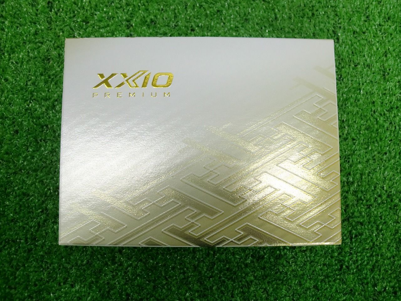 新品 ダンロップ XXIO PREMIUM 2022年モデル 1ダース（12個入） ロイヤルゴールド ゴルフボール