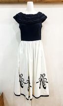 D57EmilyTemplecute/エミリーテンプル フリルネックデザイントゥシューズ柄ワンピース ノースリー ワンピ 切替 160サイズ