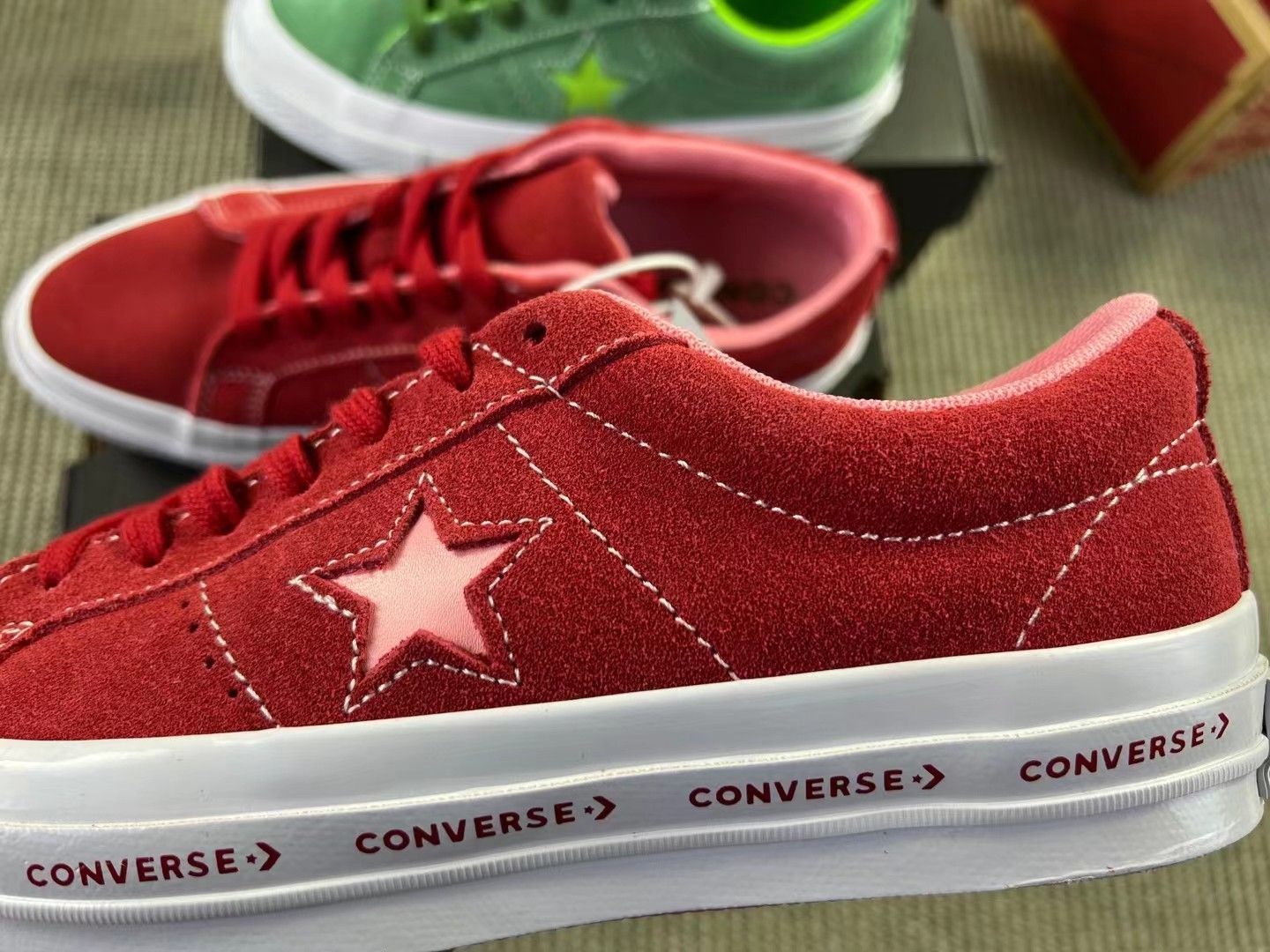 スケートシューズ スイカレッド