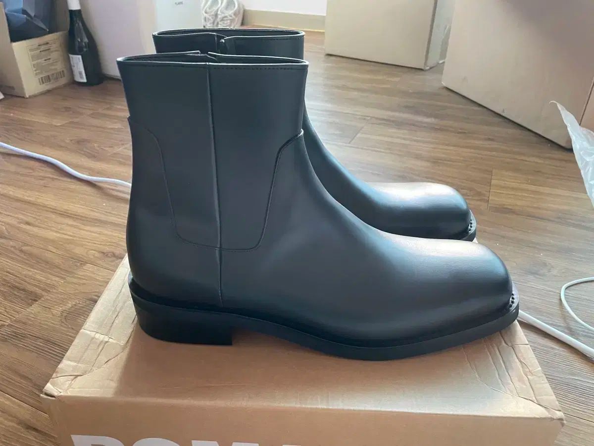 285 ロマンチックな 移動 スクエアトゥ チェルシーブーツ