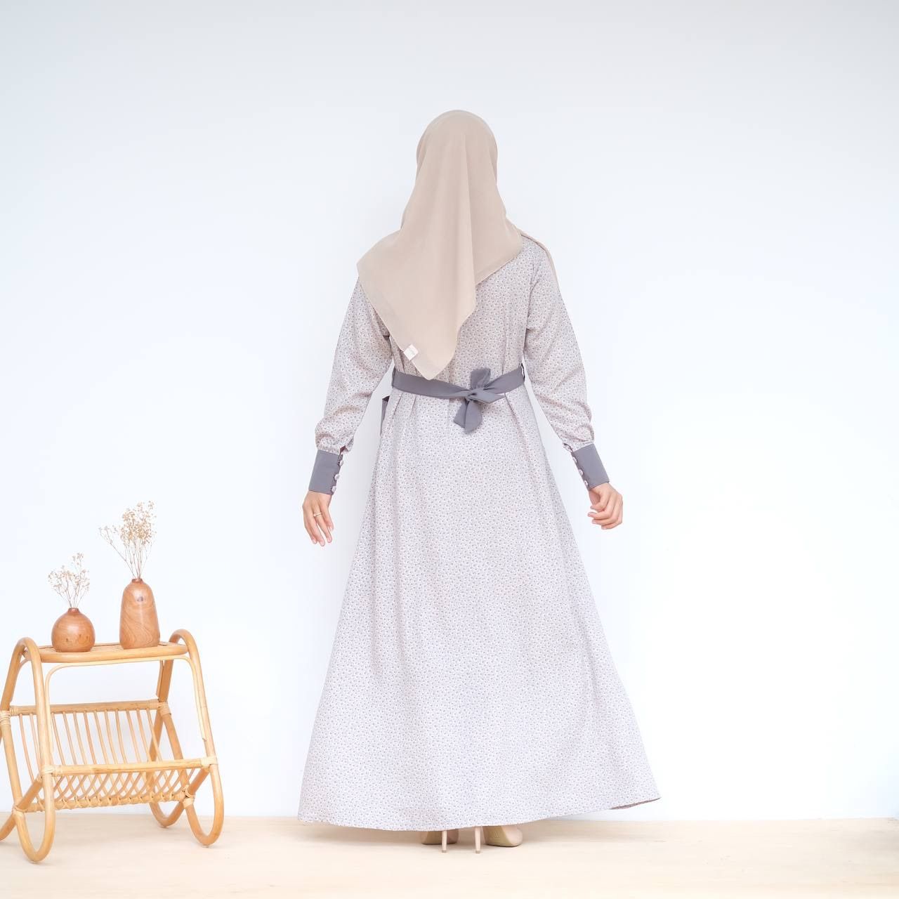 ムスリムロングドレス(ヒジャブ別売) Deema Abaya Floral pattern  