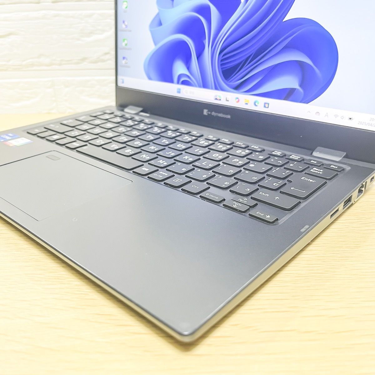 軽量☆857g】東芝 dynabook G83/HS 2021年6月モデル 第11世代 軽量☆857g】東芝 dynabook G83/HS 2021年6月モデル 第11世代