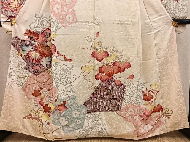 平和屋着物○豪華振袖 駒刺繍 流水舞花文 暈し染め 金銀彩