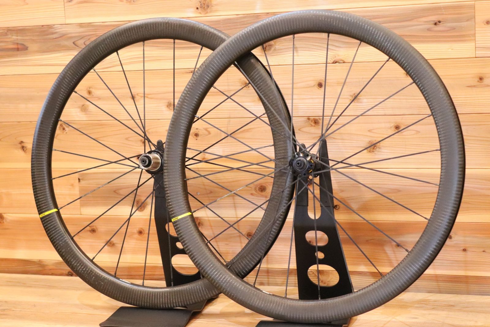 マヴィック MAVIC コスミック COSMIC PRO CARBON UST DISC QR仕様 シマノ 11S/12S 19C カーボン チューブレスレディ ホイールセット 【広島店】