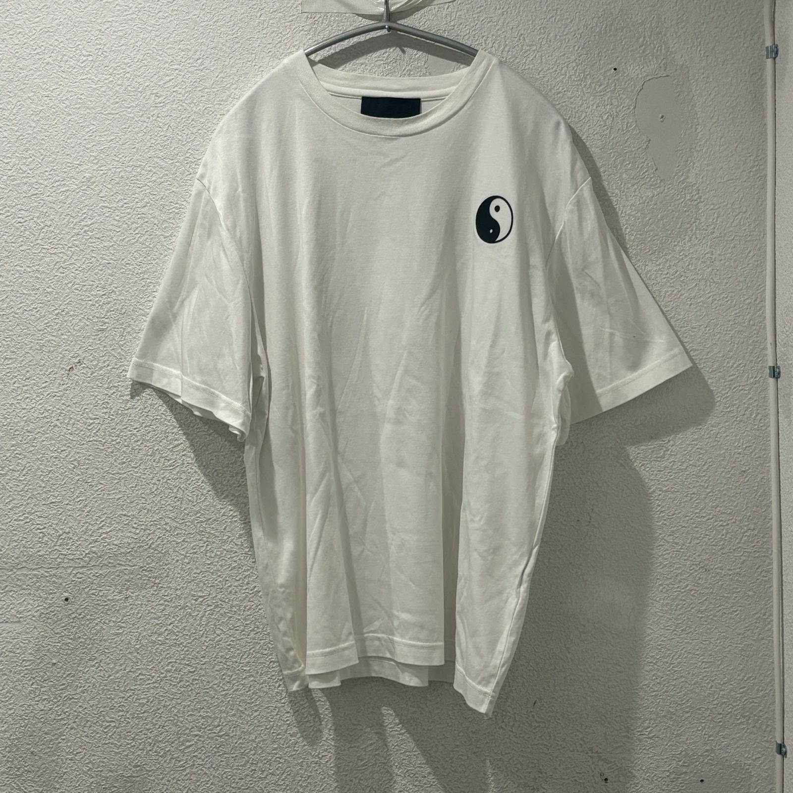 XANDER ZHOU ザンダーゾウ 勾玉 半袖tシャツ size46【表参道ta 