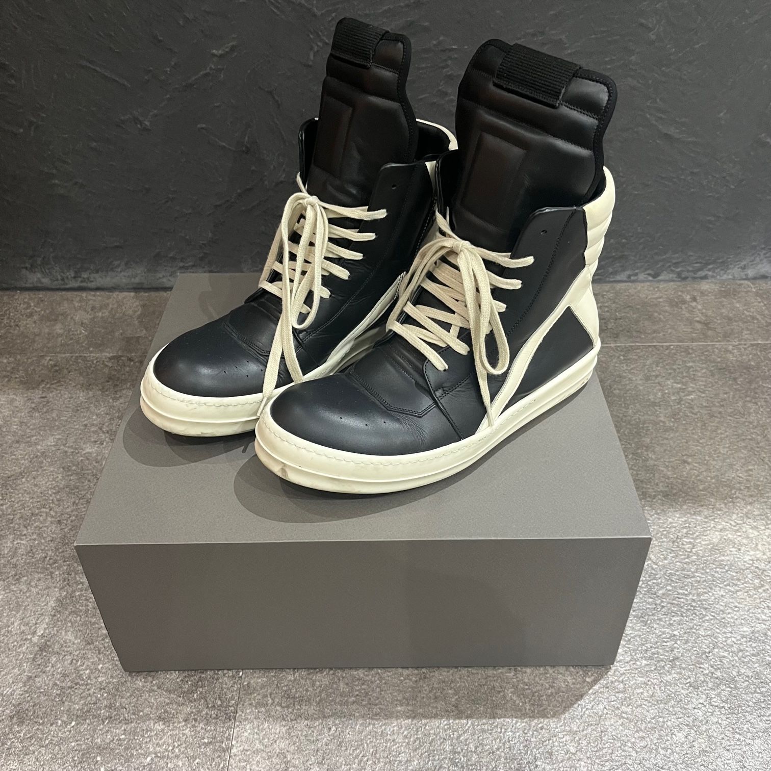 Rick Owens RA02E0745LBAPA09 関税送料込 定価160600円 国内正規 Rick Owens GEOBASKET RU02C7894LPO ジオ
