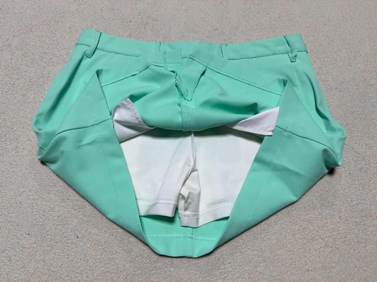 ジェイ LINDBERG(リンドバーグ) ゴルフ スカート レディース 32 インチ