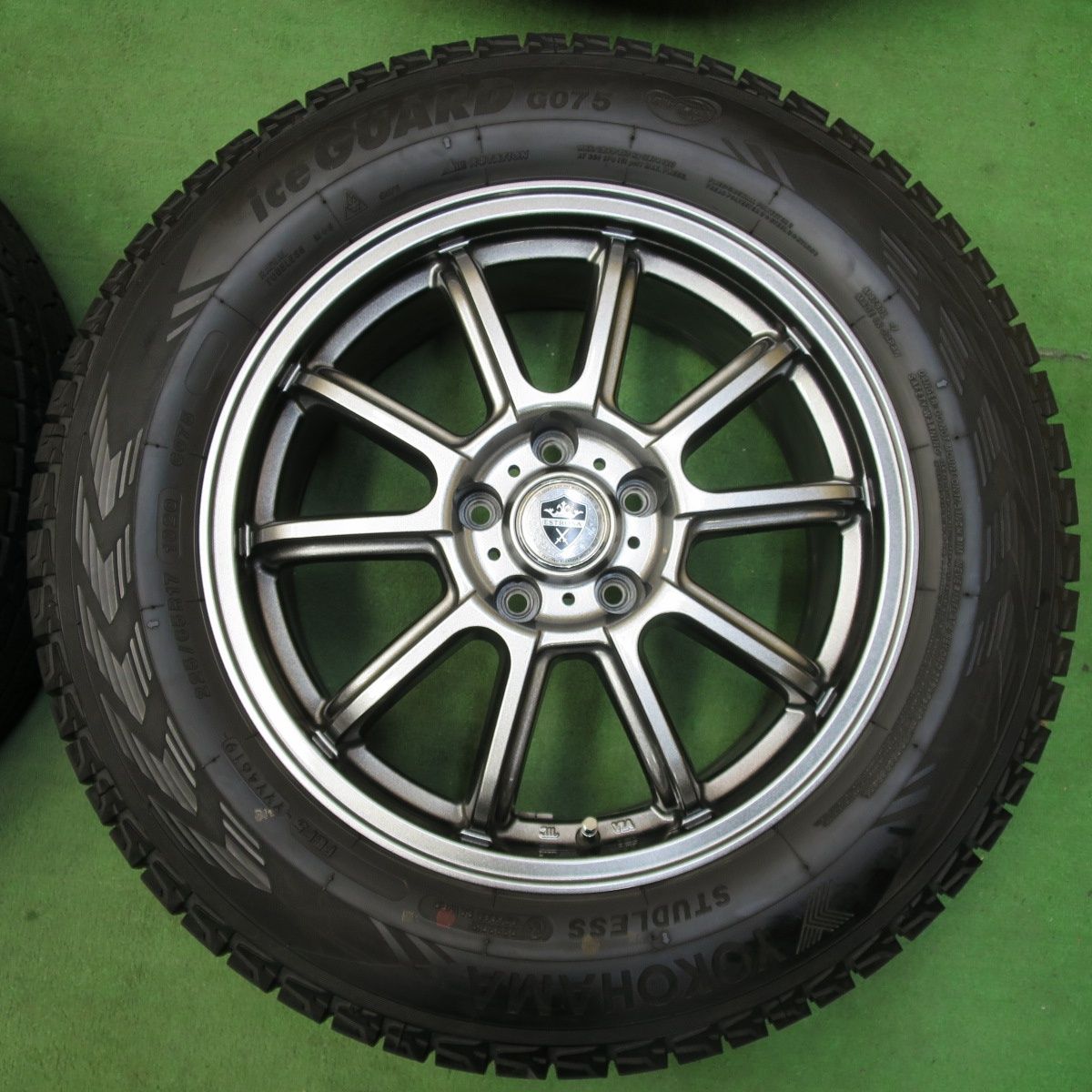 ESTROSA 17インチ スタッドレスタイヤ 2023年製 YOKOHAMAスタッドレスタイヤ エステローザ17インチホイールセット