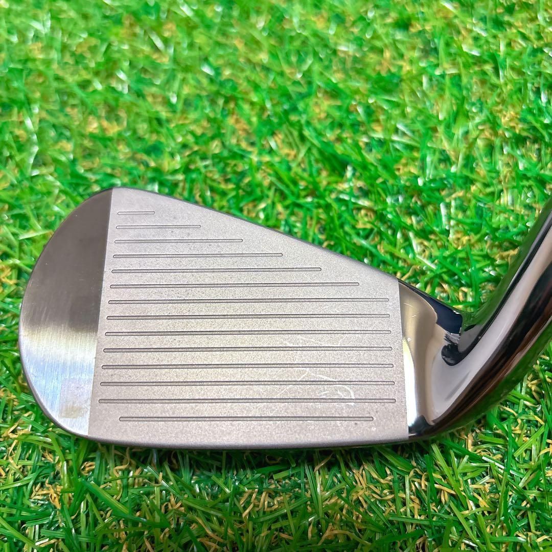 ほぼ新品　MAJESTY 2023 ロイヤル レディース 7番アイアン ほぼ新品 MAJESTY ROYAL2023 ロイヤル レディース 7番アイアン