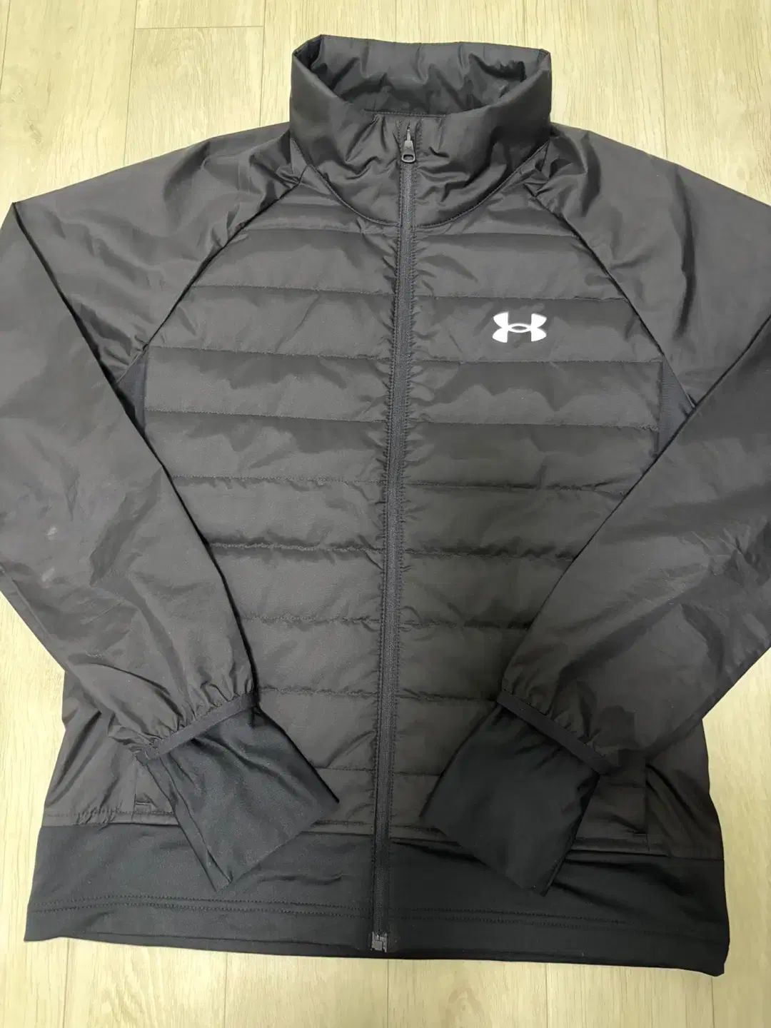 【雷市場（ポンジャン）商品韓国直送】 UNDER ARMOUR(アンダーアーマー) 断熱 ハイブリッド 軽量ダウン