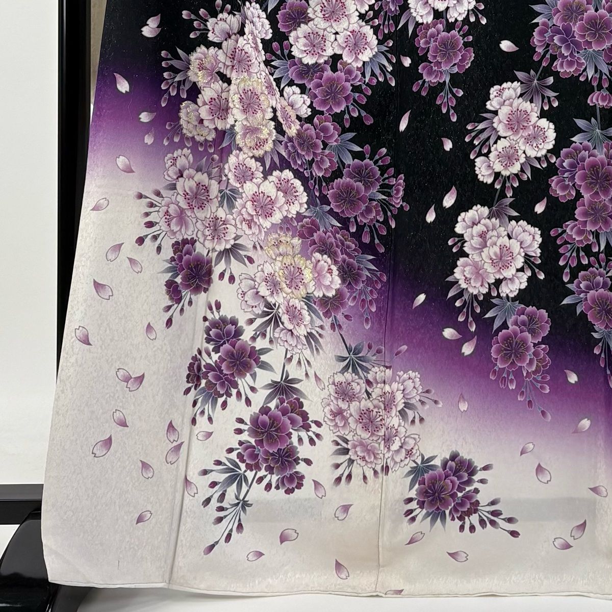 振袖 身丈168cm 裄丈69cm L 袷 桜 桜の花びら ラメ箔 銀通し 黒