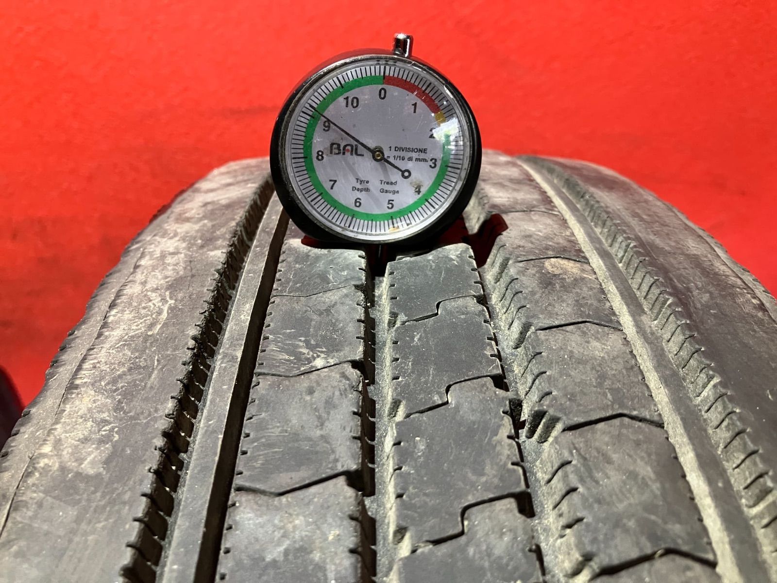 個人宅配送不可 トラックサマータイヤ 225 90R17.5 127 125 BRIDGESTONE R225 2本SET
