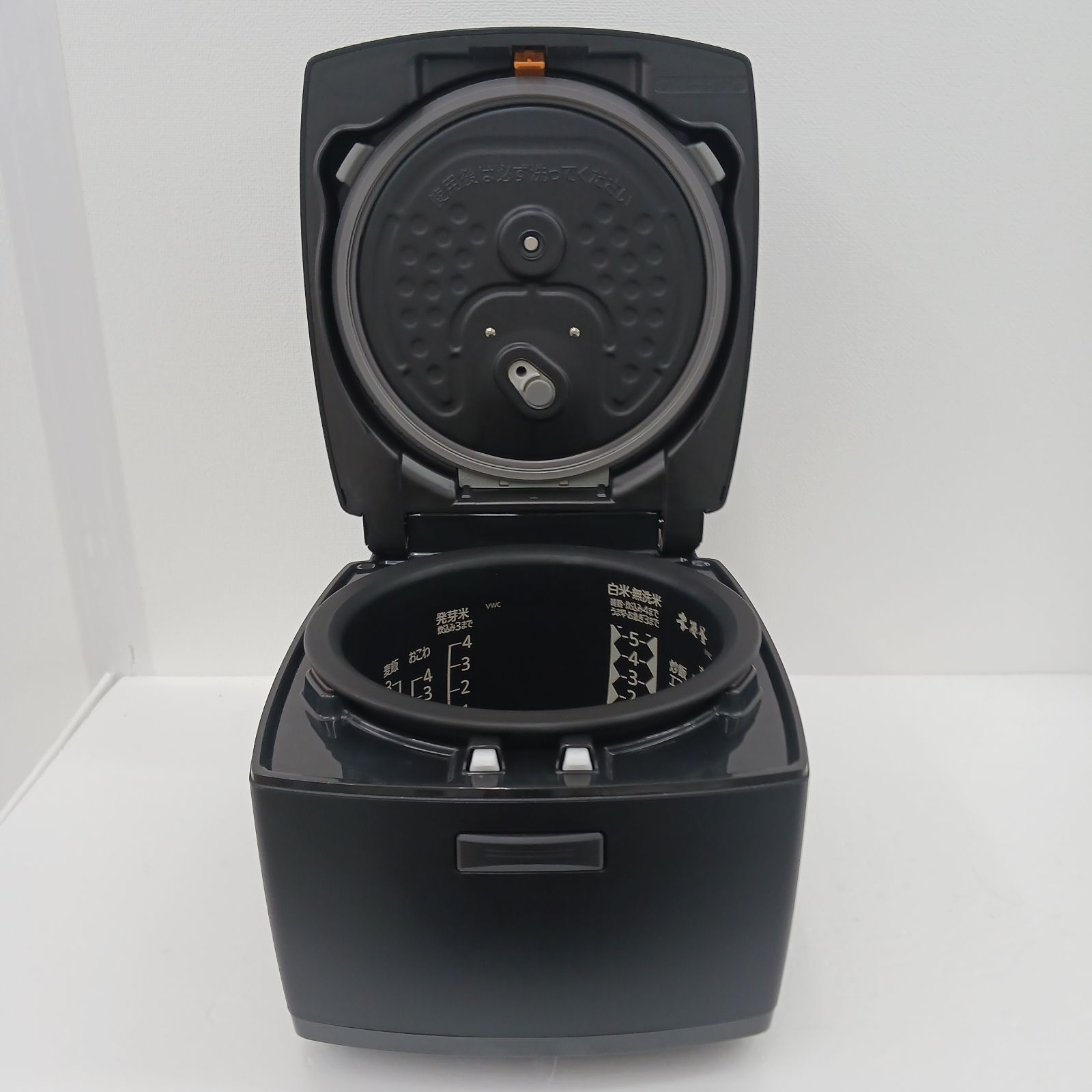 展示商品】三菱 MITSUBISHI 炊飯器 5.5合 本炭釜 IH 炭漆黒 NJ