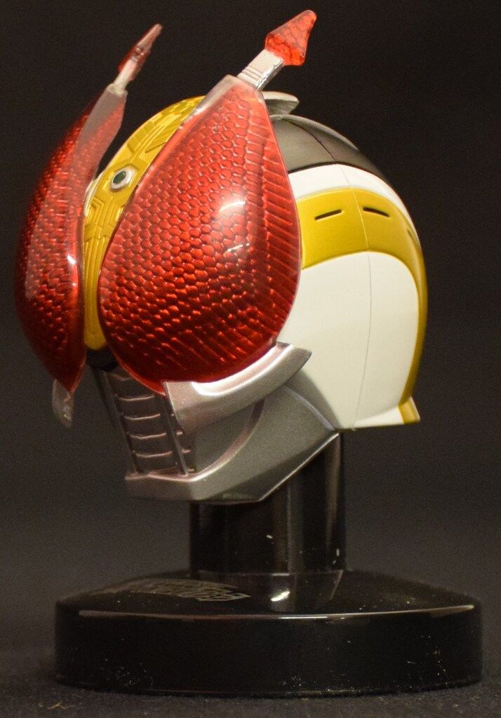 希少 実使用 仮面ライダー 電王 実物マスク sddefault.jpg