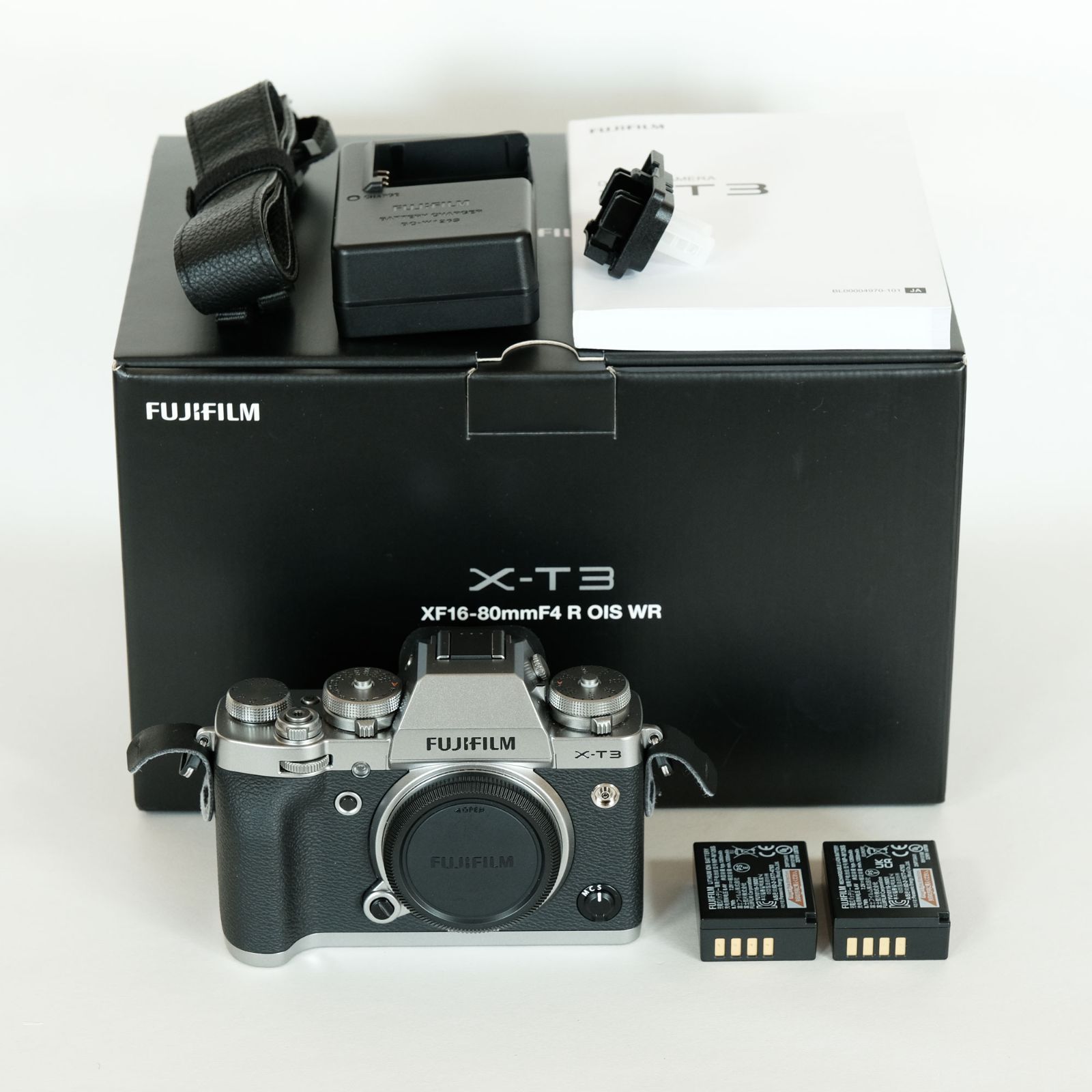 フジフイルム/X-T3 【美品】バッテリー２つフジフイルム - デジタルカメラ