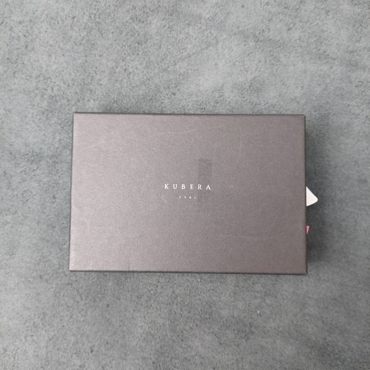 日本製 型押しコードバン 名刺入れ 本革 KUBERA9981 レーデル