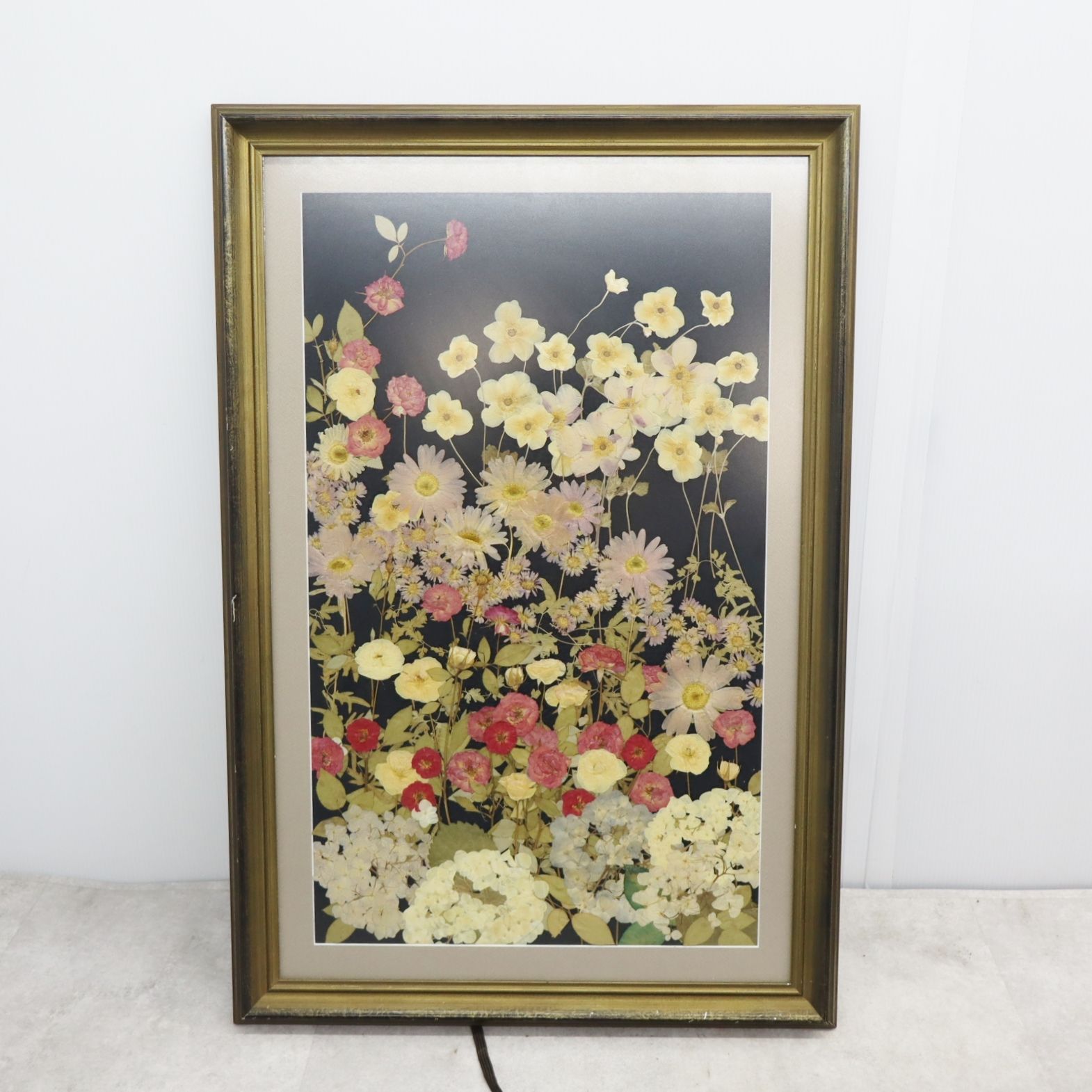 美品　ヴィンテージ　押し花　木製額　八角　雰囲気ある　花　花柄の額が素敵な