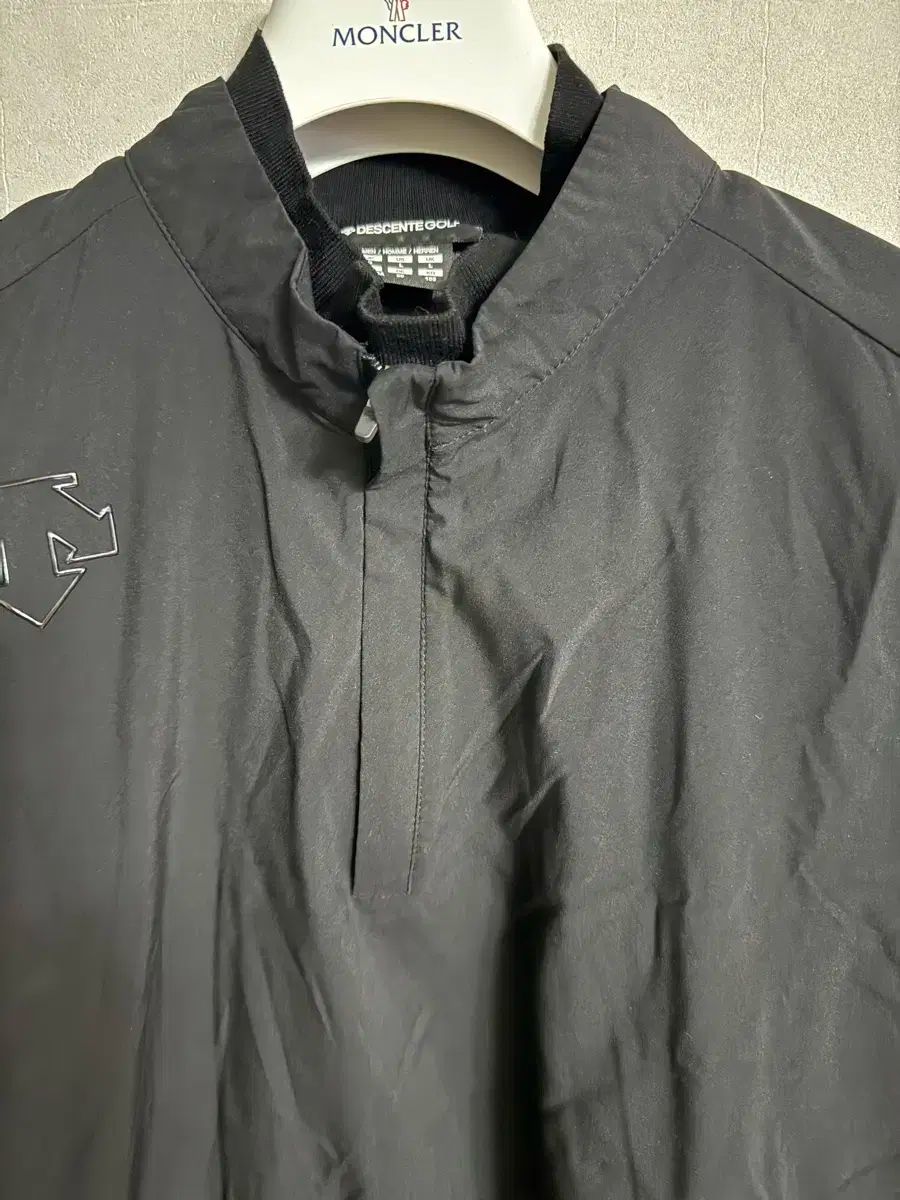 DESCENTE GOLF デサントゴルフ ウィンドブレーカー Tシャツ