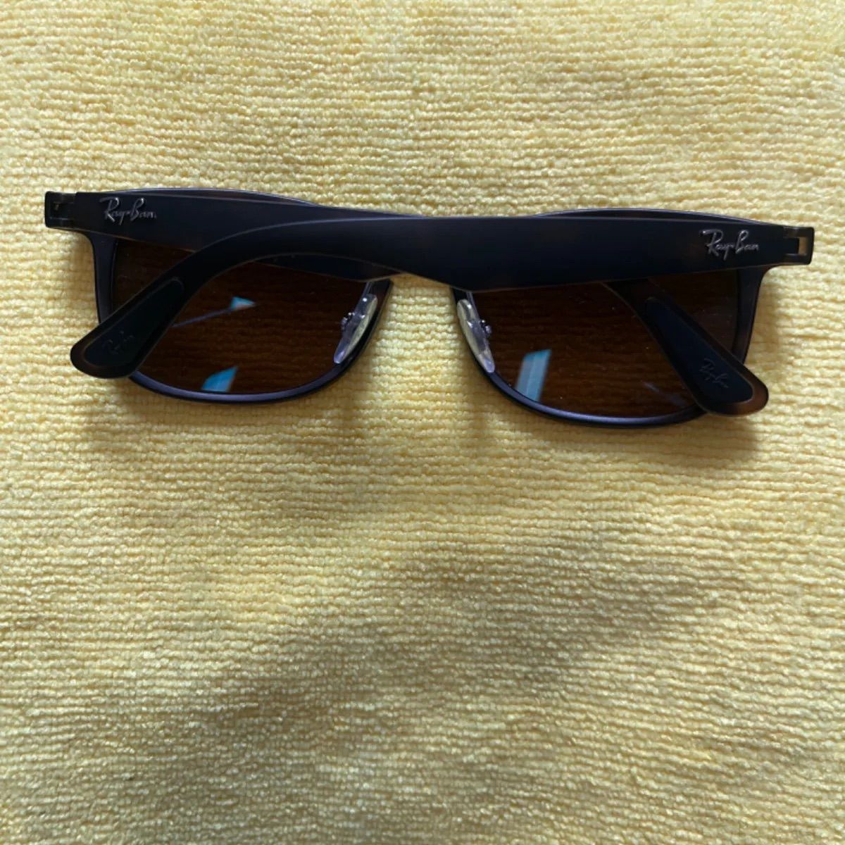 お値下げ　 レイバン 軽量サングラス　RB4263 894/A3 55 Ray-Ban RB 4263 Sunglasses | FREE Shipping - Go-Optic.com