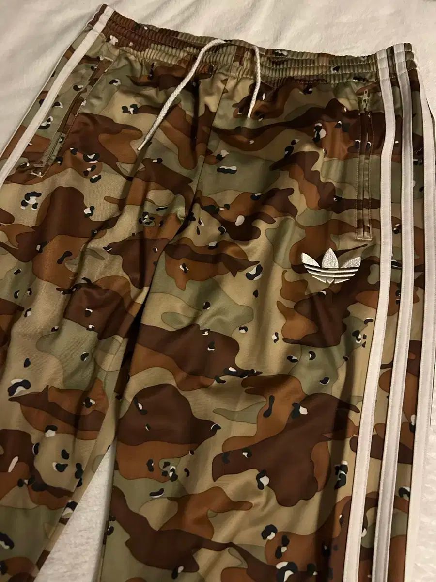 adidas アディダス カモフラ オリジナル 95 サイズ