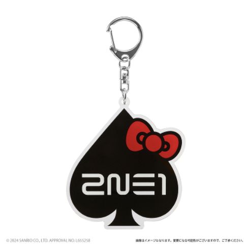 2NE1×HELLO KITTY】アクリルキーホルダー（ランダム全4種