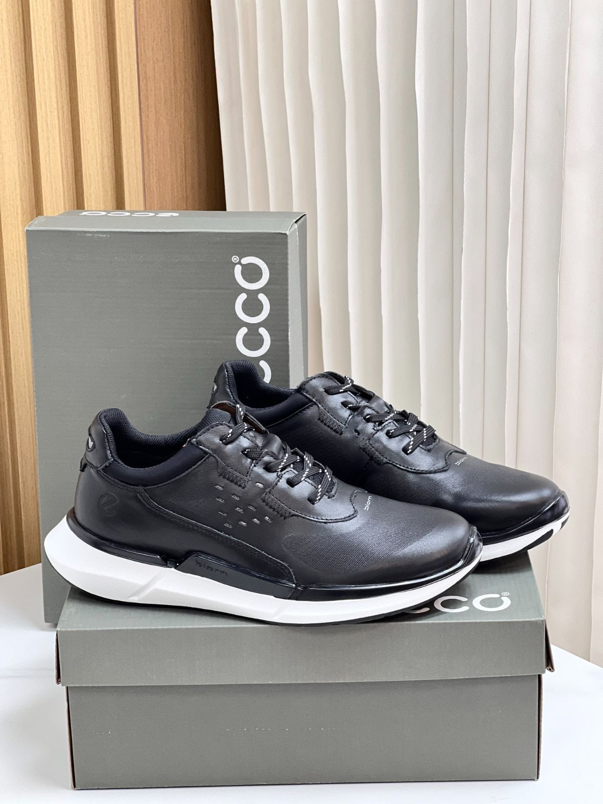 ECCO カジュアルシューズ BIOM2.2 ファション アウトドアシューズ スポーツ ランニングシューズ 黒
