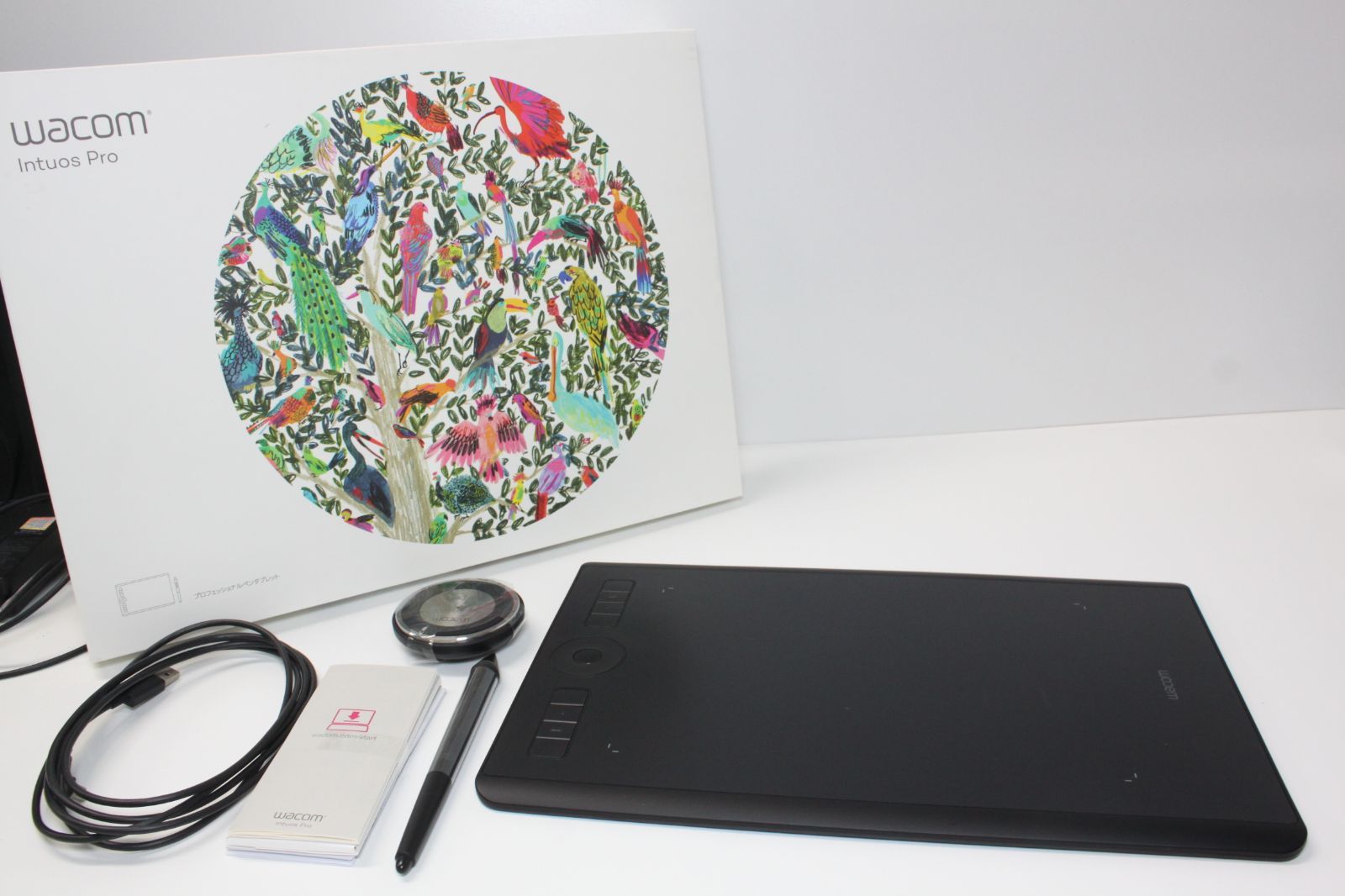 Wacom|Intuos Pro Medium|PTH-660|ペンタブレット ④