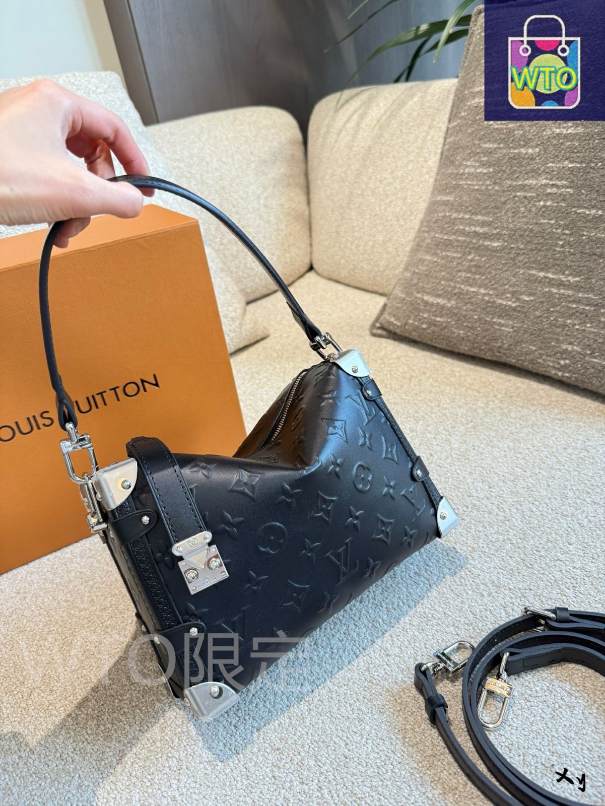 【極美品】ルイヴィトン　タイガ　リュックサック　ブラック　レザー　トートバッグ LOUIS VUITTON(ルイ・ヴィトン) サックショッピング トート