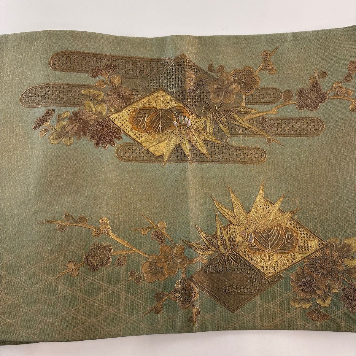 袋帯 秀品 桐 菊 螺鈿 金彩 鶯色 お太鼓柄 正絹 【中古】 - メルカリ