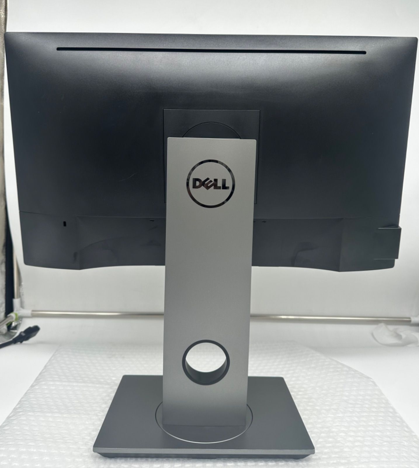 Dell プロフェッショナルシリーズ 23インチワイドLED液晶モニタ P2317H IPSパネル 1920x1080 フルHD HDMI 画面回転 高さ調整 PS4 PS5 Switch対応 0402