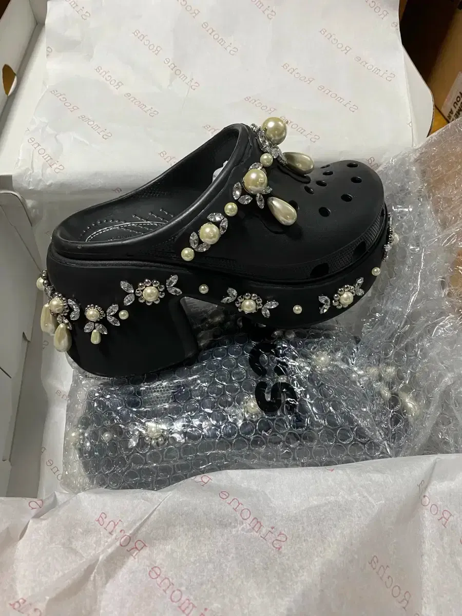 2025年最新】SIMONE crocsの人気アイテム - メルカリ
