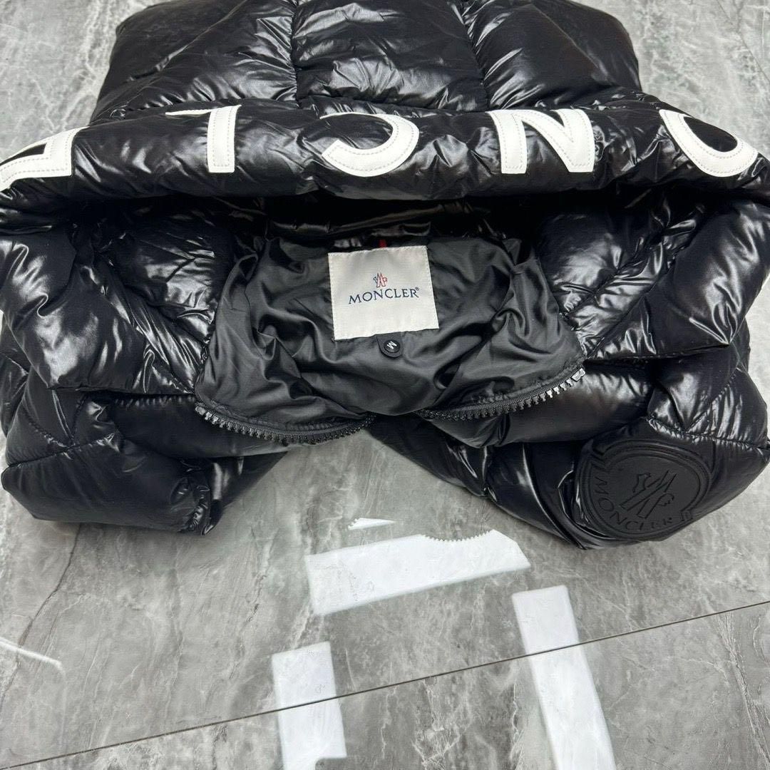 MONCLER モンクレール