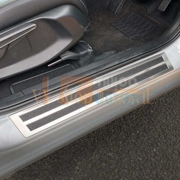 スカッフプレート サイド