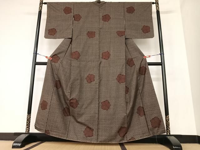 平和屋着物○本場大島紬 一元7マルキ 花菱文 正絹 逸品 AAAY9846ck