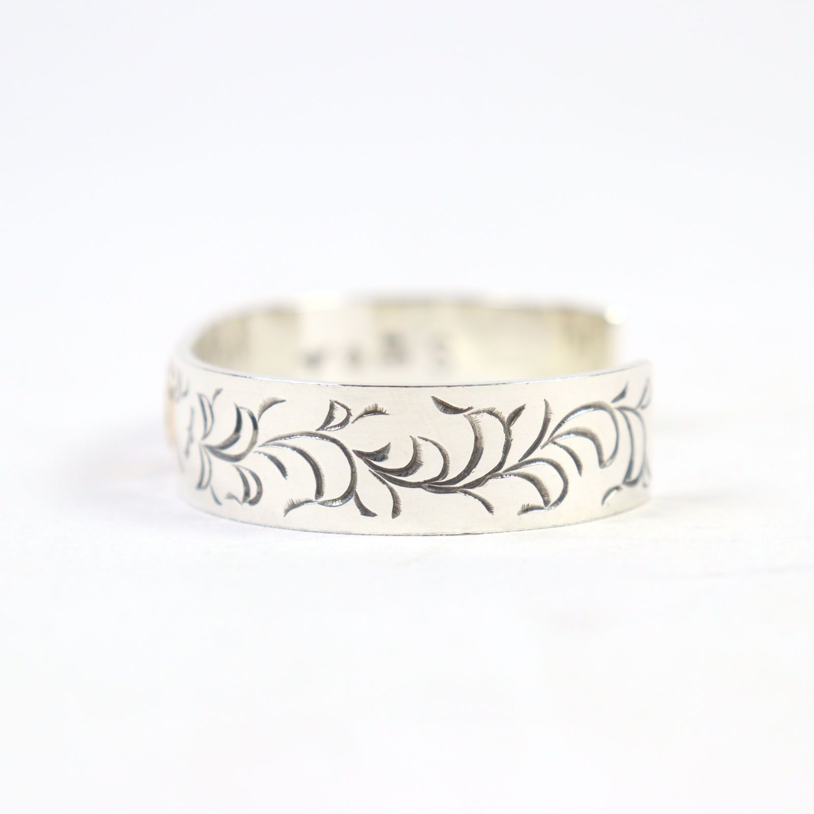 説得的な ○TADY-KING タディアンドキング アラベスク平打ちバングルK18ウルフメタル シルバー K18 アクセサリー バングル シルバー ゴールド S 重量23.8g メンズ 理想的