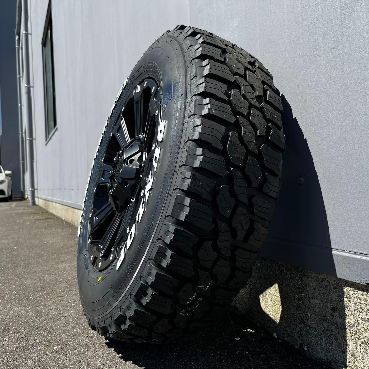 ダンロップスタッドレスタイヤホイールセット/ デリカD5 16インチ wat_swg16-xs1-yu1