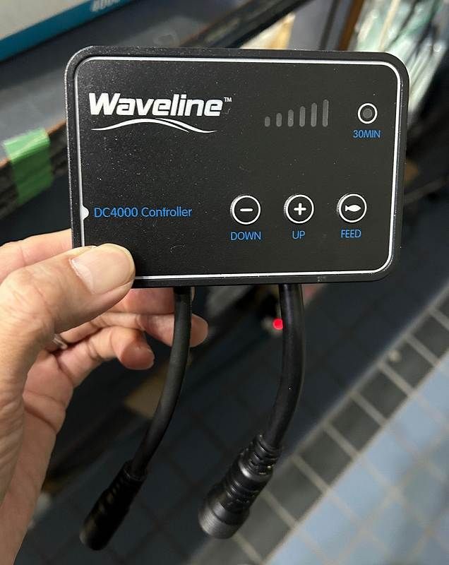 Waveline DC 4000 ポンプ フィルター ポンプ ろ材 魚用品 水草
