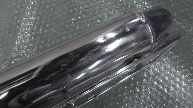 リトルカブ AA 01-3029 xxx の マフラー 傷 凹み