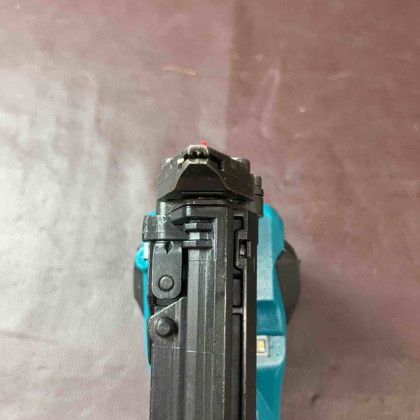 バッテリー1個付属