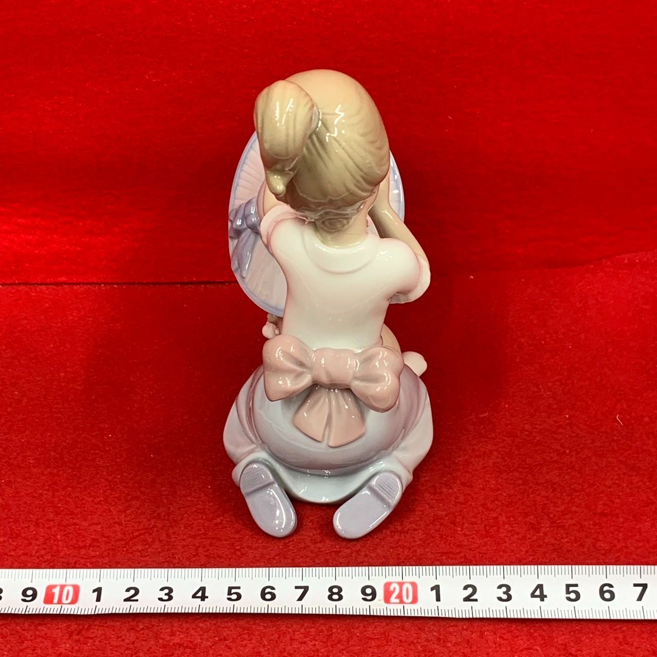 リヤドロ LLADRO おめかししようね 6862 陶器 置物 フィギュリン