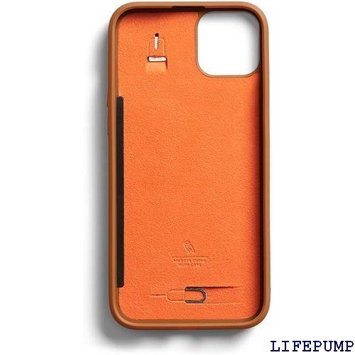 Bellroy Phone Case – 3 Card iPhone 15 Plus用 レザーのiPhoneケース  