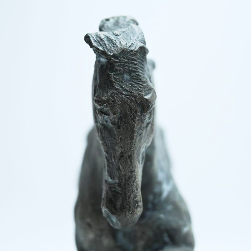 T04-t023 北村西望作 ブロンズ 置物 「神馬」 刻銘 オブジェ T04-t023 北村西望作 ブロンズ 置物 「神馬」 刻銘 オブジェ