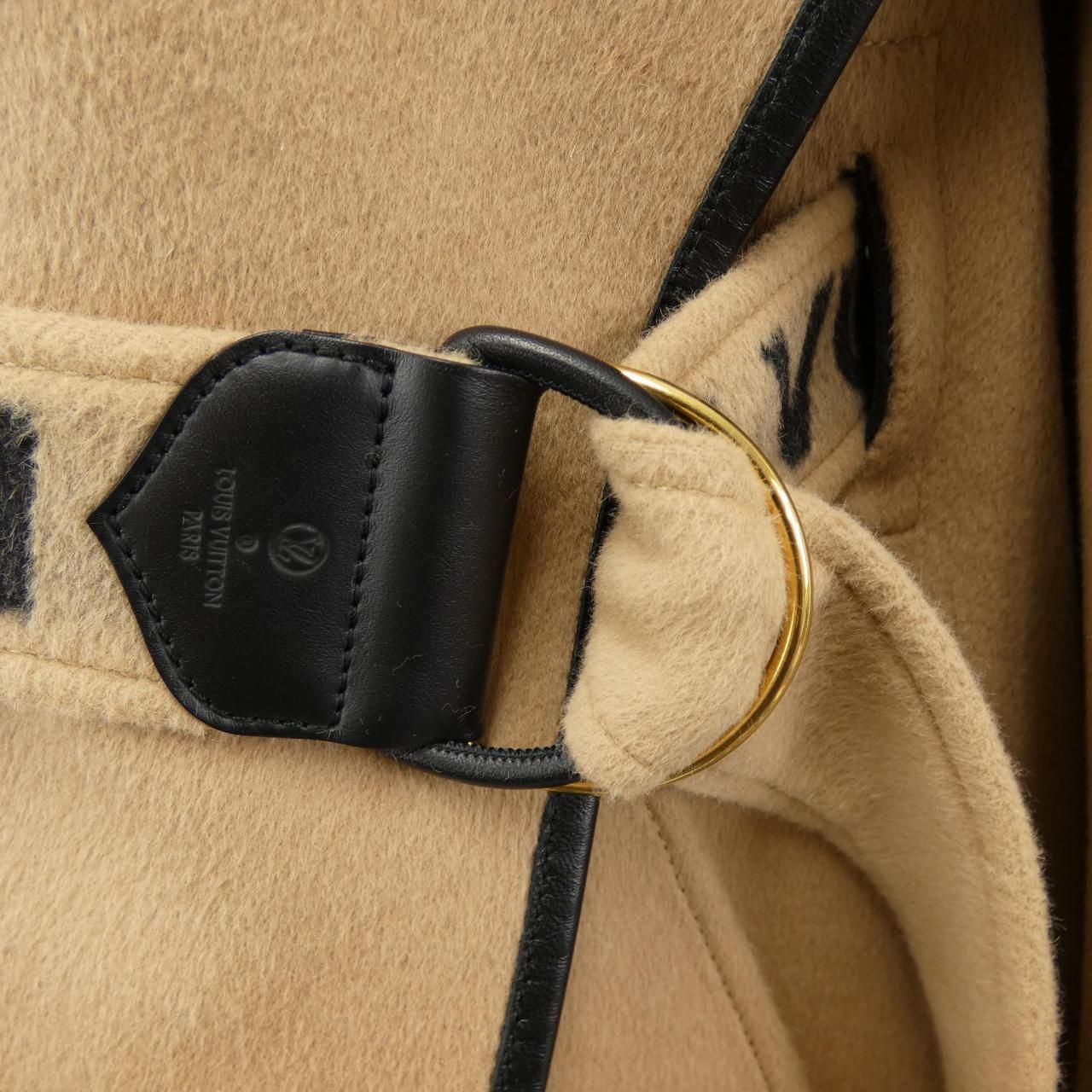 ルイヴィトン LOUIS VUITTON コート - メルカリ